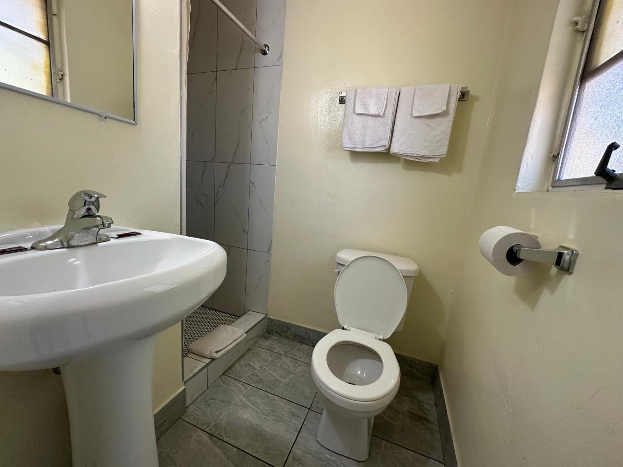 Kentucky Motel Bradenton Bagian luar foto